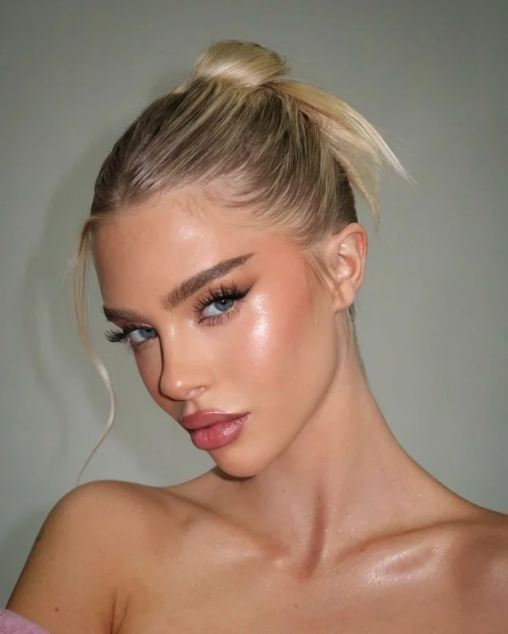 Latest trendy hairstyles to try this season