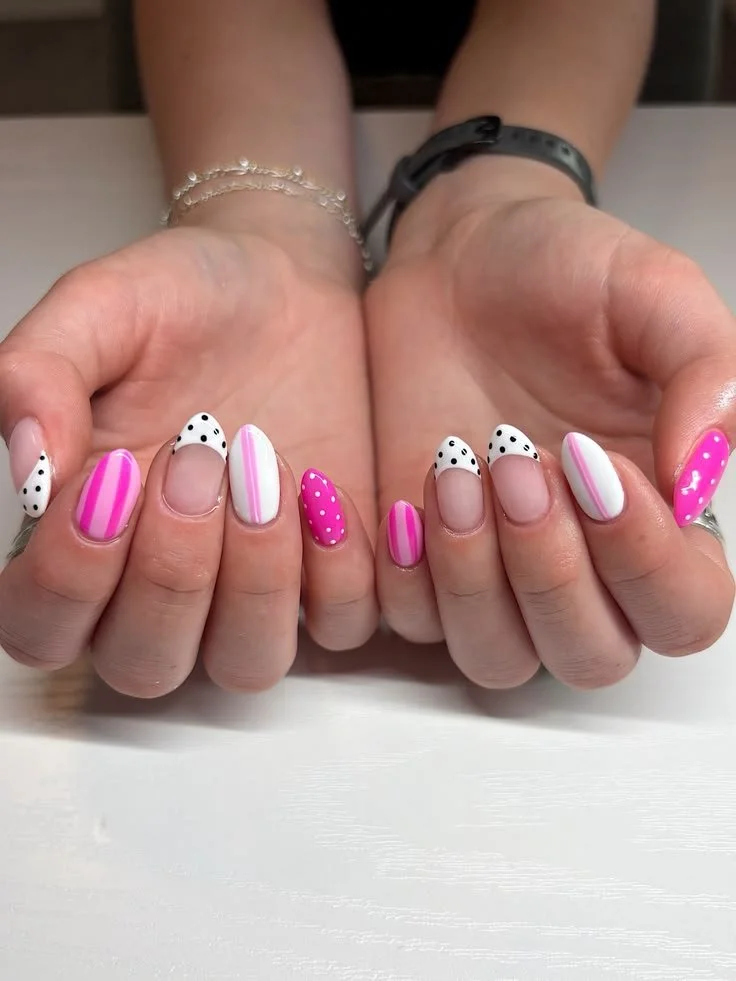 Colorful summer nails inspiration for busy moms