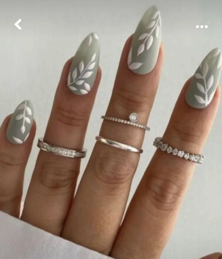 Bright spring nails design for 2025 and 2026 summer nails inspiration