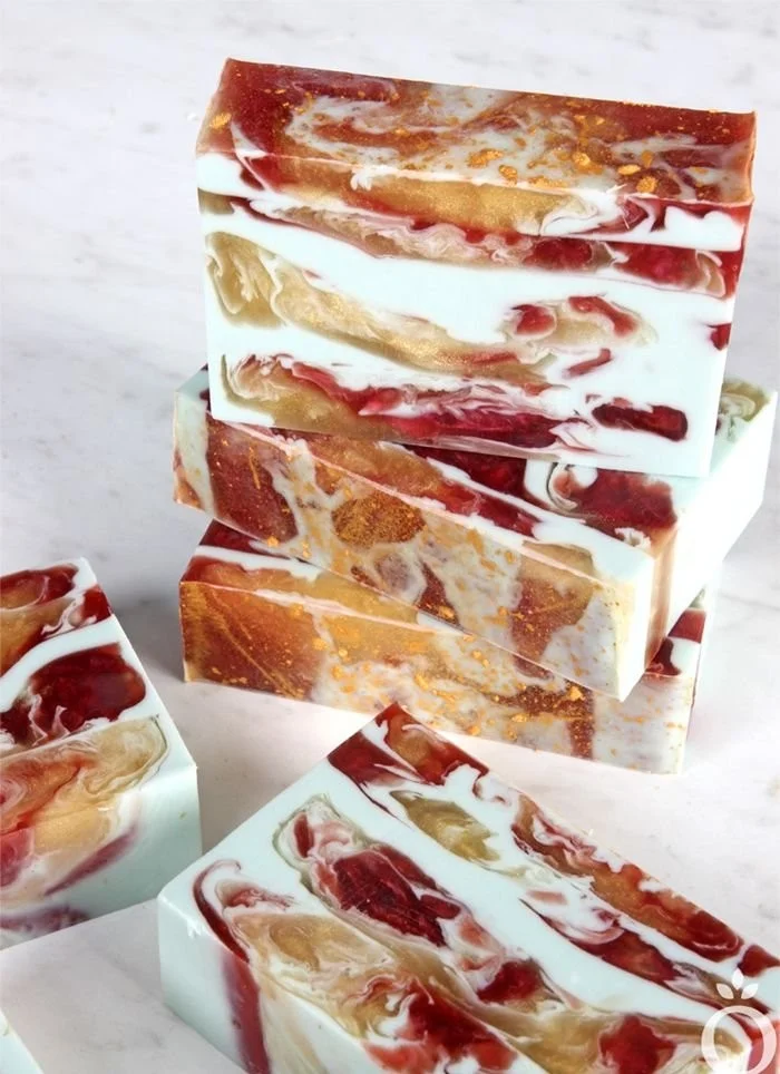 Sparkling Fig Melt and Pour Soap project for busy moms