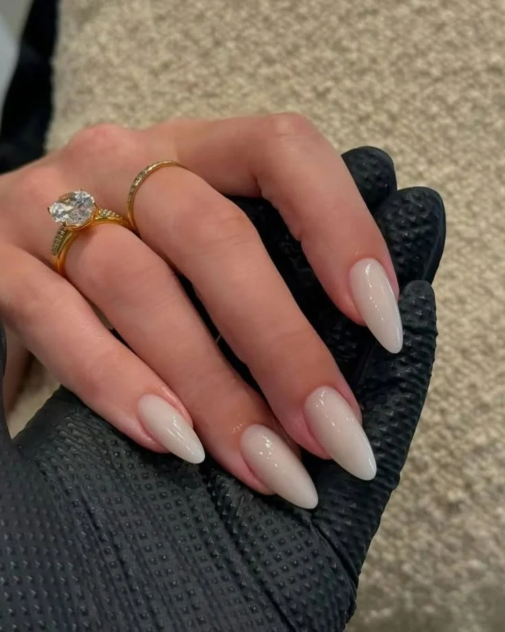 Bright spring 2026 nail polish color trends to uplift your style.