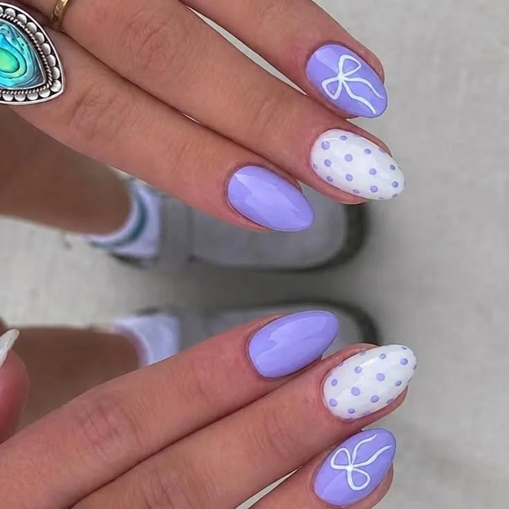 Colorful unisex nails designs for busy moms to try at home.