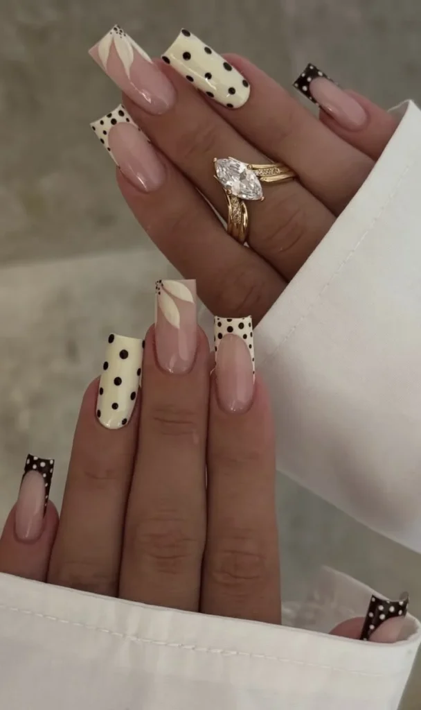 Easy French polka dot nail art ideas for moms