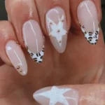 Elegant black and white nails design for busy moms