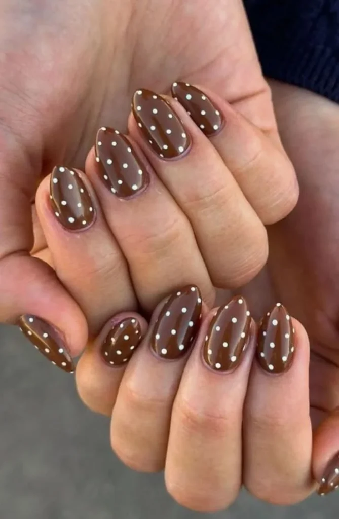 Reusable brown polka dot press on nails for stylish autumn looks