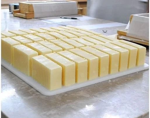 Beginner-friendly soap making DIY guide with easy soap and body care recipes.