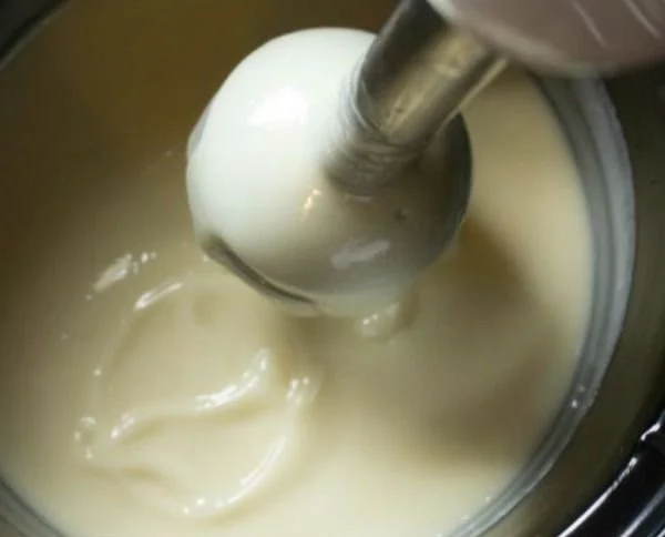 Beginner soapmaking guide and free printable for crafting homemade soap