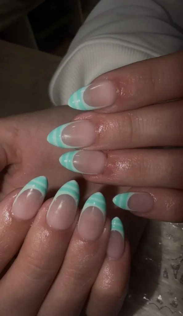 Chic turquoise almond nails for a mom-friendly manicure inspiration.