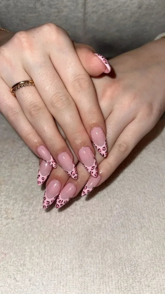 Pink leopard gel nails - Unha de gel oncinha design inspiration