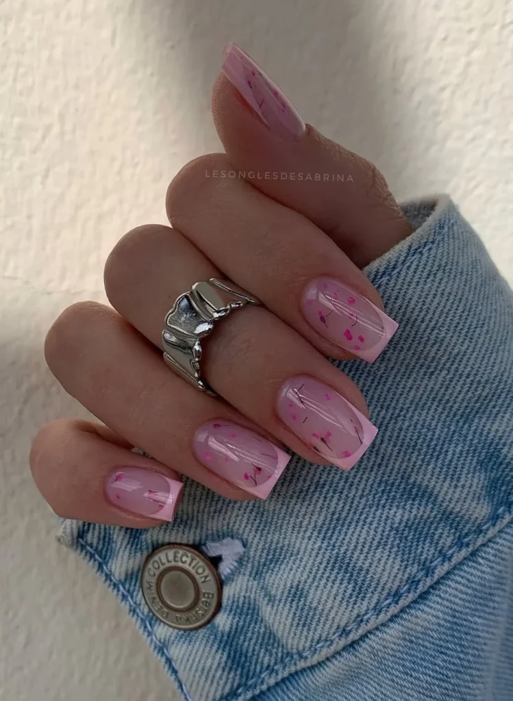 Beautiful short spring nails with vibrant colors and creative designs.
