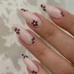 Beautiful November nail designs perfect for easy DIY nail art inspiration