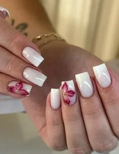 Colorful summer nail ideas featuring trendy designs and vibrant shades.